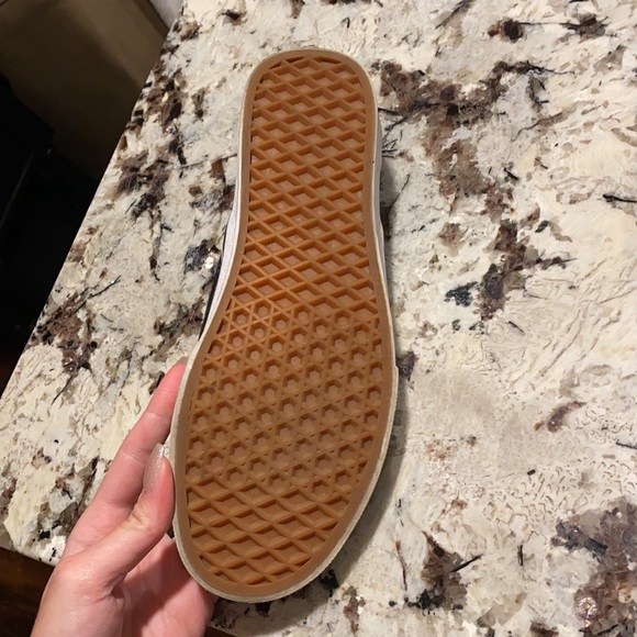 NWOT VANS - Picture 3 of 4